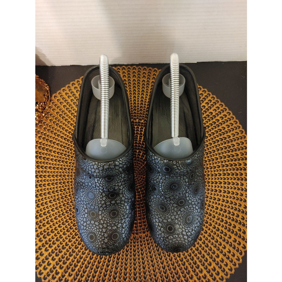 Dansko Professionals size 38 - Picture 2 of 4